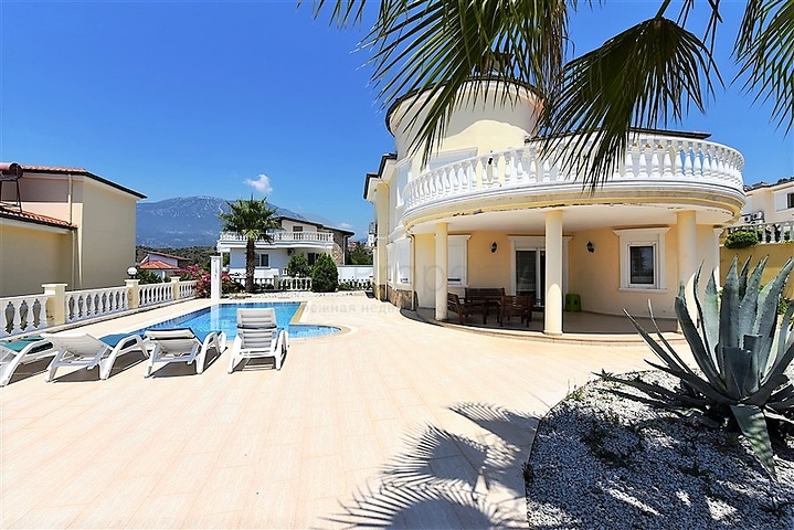 فيلا مستقلة مع مسبح خاص - اطلالة بحر - في كارجي جاك / الانيا 