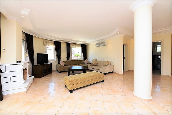 فيلا مستقلة مع مسبح خاص - اطلالة بحر - في كارجي جاك / الانيا 