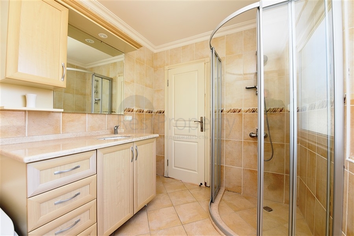 فيلا مستقلة مع مسبح خاص - اطلالة بحر - في كارجي جاك / الانيا 