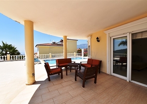 فيلا مستقلة مع مسبح خاص - اطلالة بحر - في كارجي جاك / الانيا 