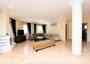 فيلا مستقلة مع مسبح خاص - اطلالة بحر - في كارجي جاك / الانيا 