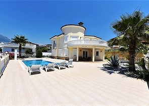 فيلا مستقلة مع مسبح خاص - اطلالة بحر - في كارجي جاك / الانيا 