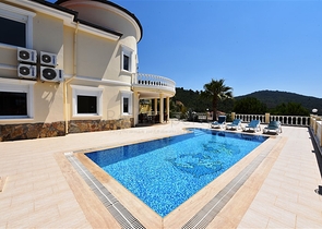 فيلا مستقلة مع مسبح خاص - اطلالة بحر - في كارجي جاك / الانيا 