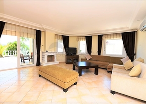 فيلا مستقلة مع مسبح خاص - اطلالة بحر - في كارجي جاك / الانيا 