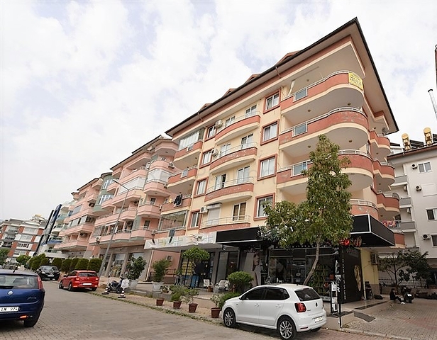 دوبلكس عائلية -بسعر مميز - من تصميم خمس غرف وصالة  في اوبا / الانيا 