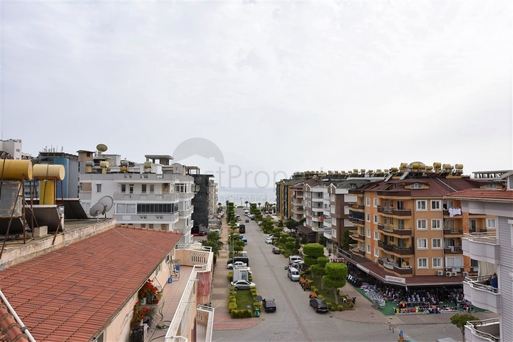 دوبلكس عائلية -بسعر مميز - من تصميم خمس غرف وصالة  في اوبا / الانيا 