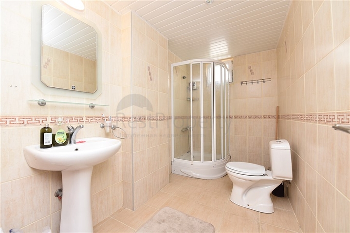 دوبلكس عائلية -بسعر مميز - من تصميم خمس غرف وصالة  في اوبا / الانيا 