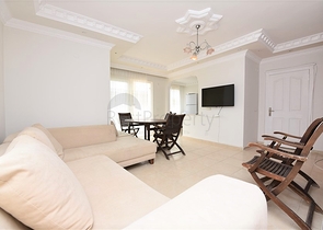 دوبلكس عائلية -بسعر مميز - من تصميم خمس غرف وصالة  في اوبا / الانيا 