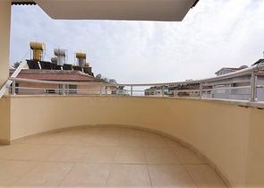 دوبلكس عائلية -بسعر مميز - من تصميم خمس غرف وصالة  في اوبا / الانيا 