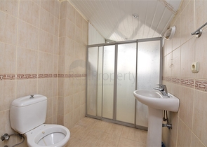 دوبلكس عائلية -بسعر مميز - من تصميم خمس غرف وصالة  في اوبا / الانيا 