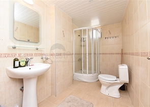 دوبلكس عائلية -بسعر مميز - من تصميم خمس غرف وصالة  في اوبا / الانيا 