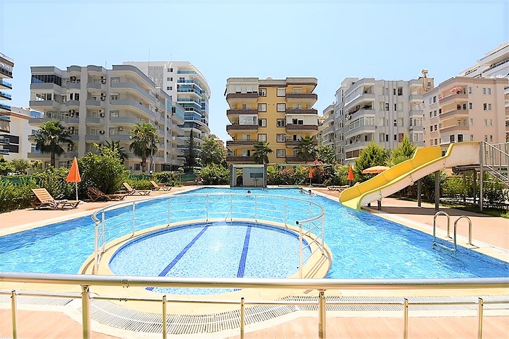 شقة للبيع في مهموتلار / الانيا - من تصميم غرفة نوم وصالة 