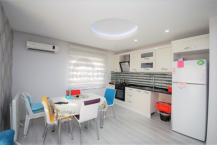 شقق للبيع في الانيا / انطاليا - من تصميم غرفتين وصالة مفروشة بالكامل وضمن مجمع سكني 