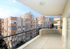 شقق للبيع في الانيا / انطاليا - من تصميم غرفتين وصالة مفروشة بالكامل وضمن مجمع سكني 