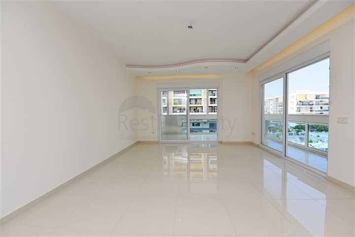 شقة للبيع ضمن مجمع فخم في مهموتلار / الانيا 