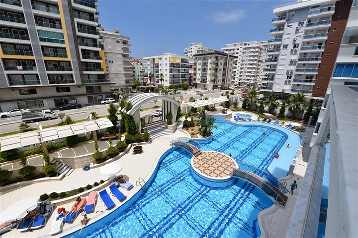 شقة للبيع ضمن مجمع فخم في مهموتلار / الانيا 