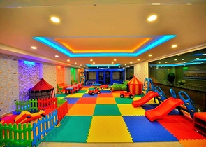 شقة للبيع ضمن مجمع فخم في مهموتلار / الانيا 