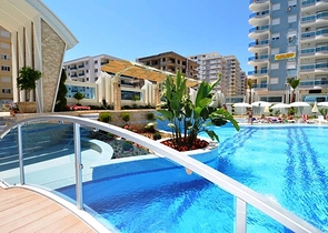 شقة للبيع ضمن مجمع فخم في مهموتلار / الانيا 