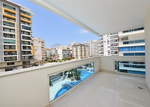 شقة للبيع ضمن مجمع فخم في مهموتلار / الانيا 