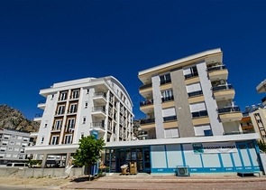 محلات للبيع في منطقة هورما كونيالتي مع ضمان الإيجار