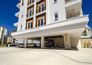 محلات للبيع في منطقة هورما كونيالتي مع ضمان الإيجار