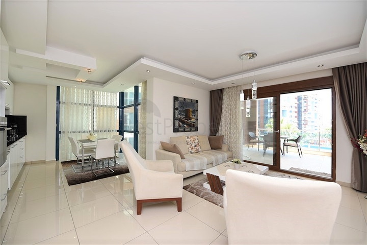 شقة مفروشة من تصميم غرفتين وصالة ضمن مجمع خمس نجوم جانب مول الانيوم في جيكجلي / الانيا 