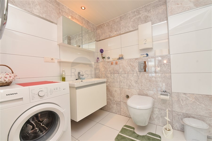 شقة مفروشة من تصميم غرفتين وصالة ضمن مجمع خمس نجوم جانب مول الانيوم في جيكجلي / الانيا 