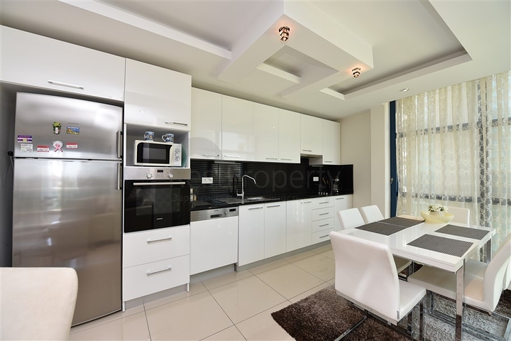 شقة مفروشة من تصميم غرفتين وصالة ضمن مجمع خمس نجوم جانب مول الانيوم في جيكجلي / الانيا 