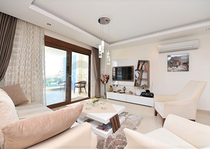 شقة مفروشة من تصميم غرفتين وصالة ضمن مجمع خمس نجوم جانب مول الانيوم في جيكجلي / الانيا 