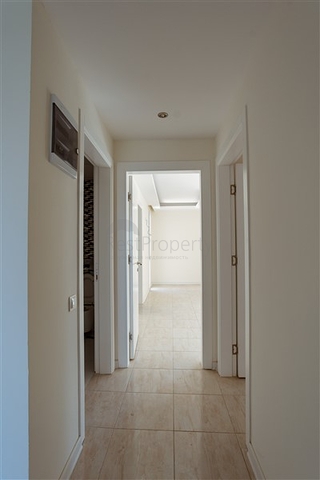 شقة غرفتين وصالة باطلالة مميزة ضمن مجمع في منطقة اوبا المركزية / الانيا 