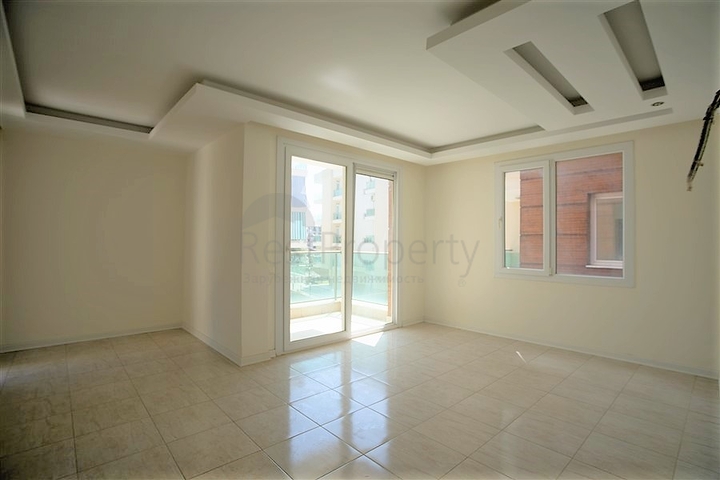 شقة غرفتين وصالة باطلالة مميزة ضمن مجمع في منطقة اوبا المركزية / الانيا 