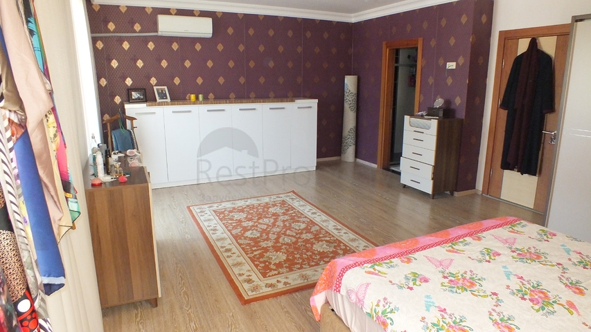 دوبلكس عائلية واسعة باطلالة ساحرة في جيكجلي / الانيا 