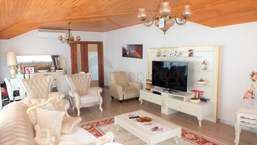 دوبلكس عائلية واسعة باطلالة ساحرة في جيكجلي / الانيا 