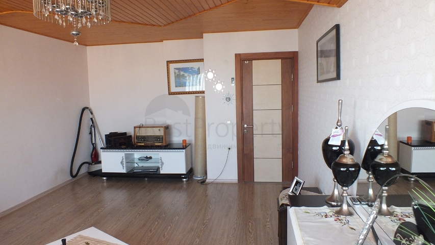 دوبلكس عائلية واسعة باطلالة ساحرة في جيكجلي / الانيا 