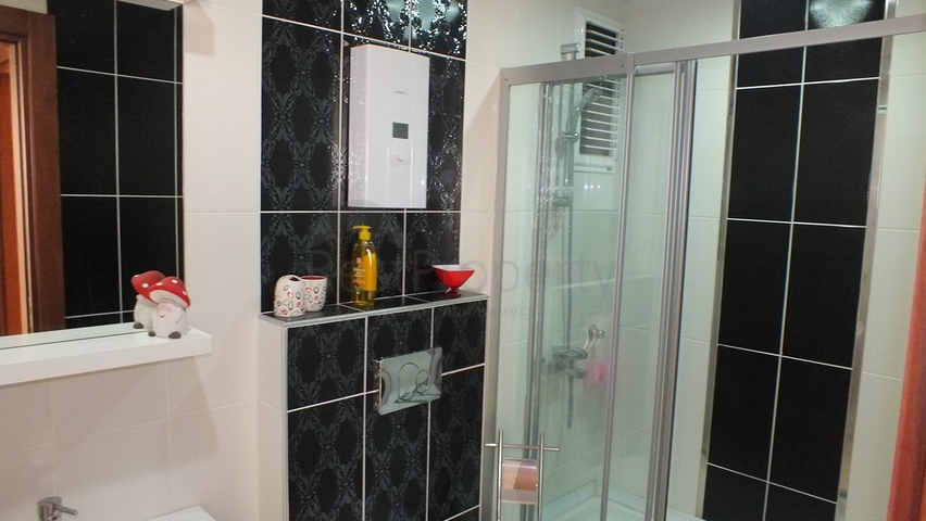 دوبلكس عائلية واسعة باطلالة ساحرة في جيكجلي / الانيا 