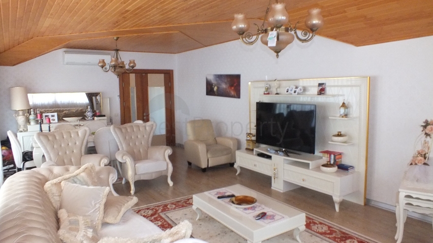 دوبلكس عائلية واسعة باطلالة ساحرة في جيكجلي / الانيا 