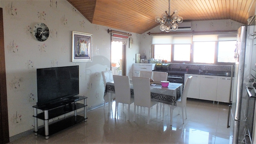 دوبلكس عائلية واسعة باطلالة ساحرة في جيكجلي / الانيا 