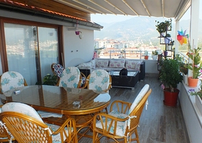 دوبلكس عائلية واسعة باطلالة ساحرة في جيكجلي / الانيا 