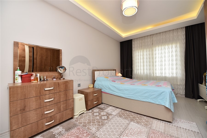 غرفتين وصالة مفروشة ضمن مجمع سكني قريب من البحر في كاستل / الانيا 