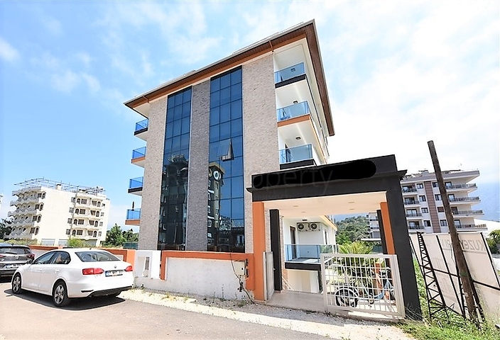 غرفتين وصالة مفروشة ضمن مجمع سكني قريب من البحر في كاستل / الانيا 