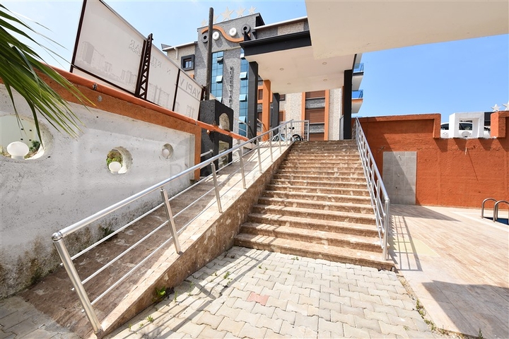 غرفتين وصالة مفروشة ضمن مجمع سكني قريب من البحر في كاستل / الانيا 