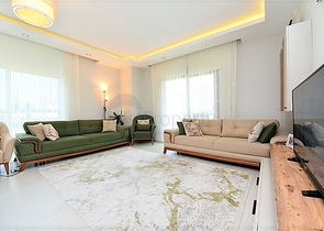 غرفتين وصالة مفروشة ضمن مجمع سكني قريب من البحر في كاستل / الانيا 