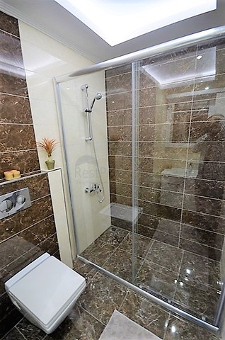   شقق للبيع ضمن مجمع سكني حديث في منطقة توسمور المركزية في الانيا 