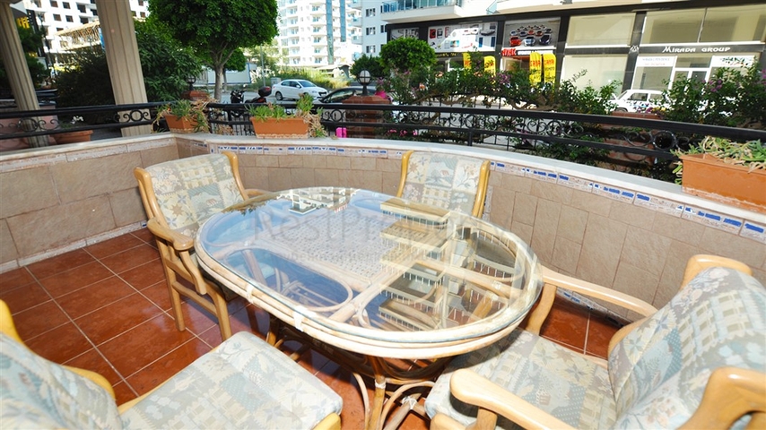 شقة غرفتين وصالة مفروشة قريبة من البحر في مهموتلار / الانيا 