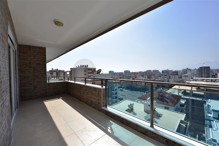 دوبلكس فاخرة مع تراس واسع واطلالة جبلية ساحرة في مهموتلار / الانيا 