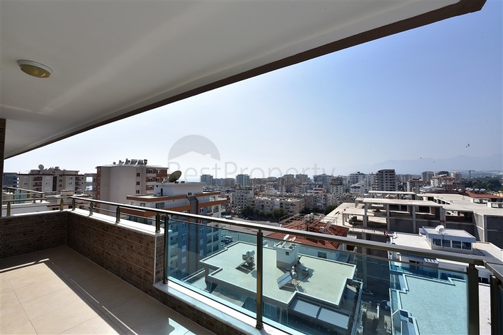 دوبلكس فاخرة مع تراس واسع واطلالة جبلية ساحرة في مهموتلار / الانيا 