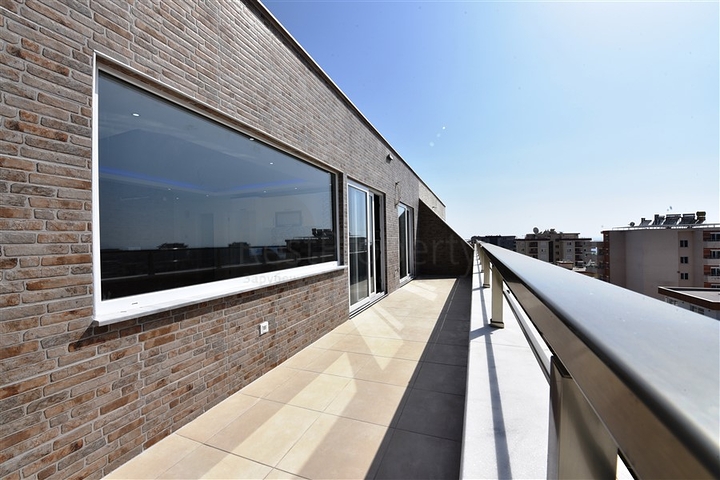 دوبلكس فاخرة مع تراس واسع واطلالة جبلية ساحرة في مهموتلار / الانيا 