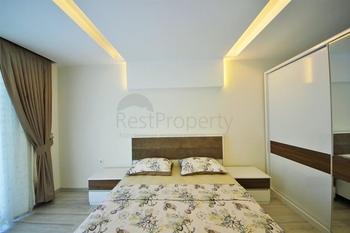 اطلالة بحرية مباشرة- شقة مؤثثة تصميم غرفة  نوم وصالة ضمن مجمع سكني حديث في كاركي جاك - الانيا 