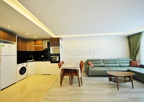 اطلالة بحرية مباشرة- شقة مؤثثة تصميم غرفة  نوم وصالة ضمن مجمع سكني حديث في كاركي جاك - الانيا 