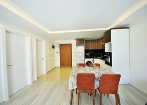 اطلالة بحرية مباشرة- شقة مؤثثة تصميم غرفة  نوم وصالة ضمن مجمع سكني حديث في كاركي جاك - الانيا 